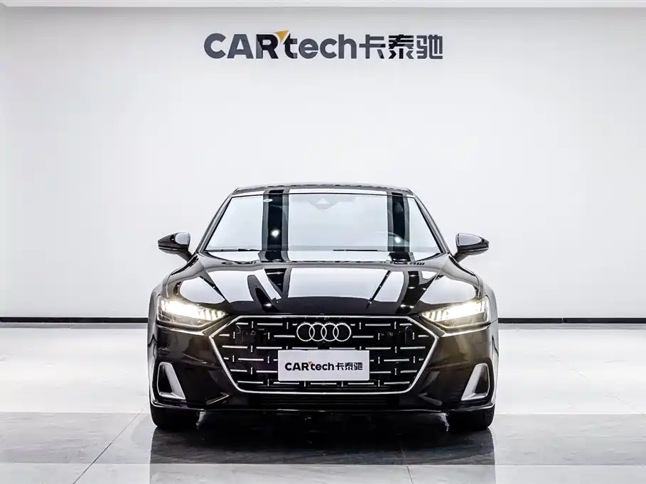 Audi A7L 2024 45TFSI S-line Dream Edition Crystal Package фото 2