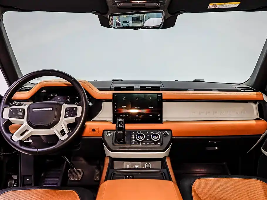 Land Rover Defender 2024 110 3.0T P400 X-DYNAMIC HSE фото 16