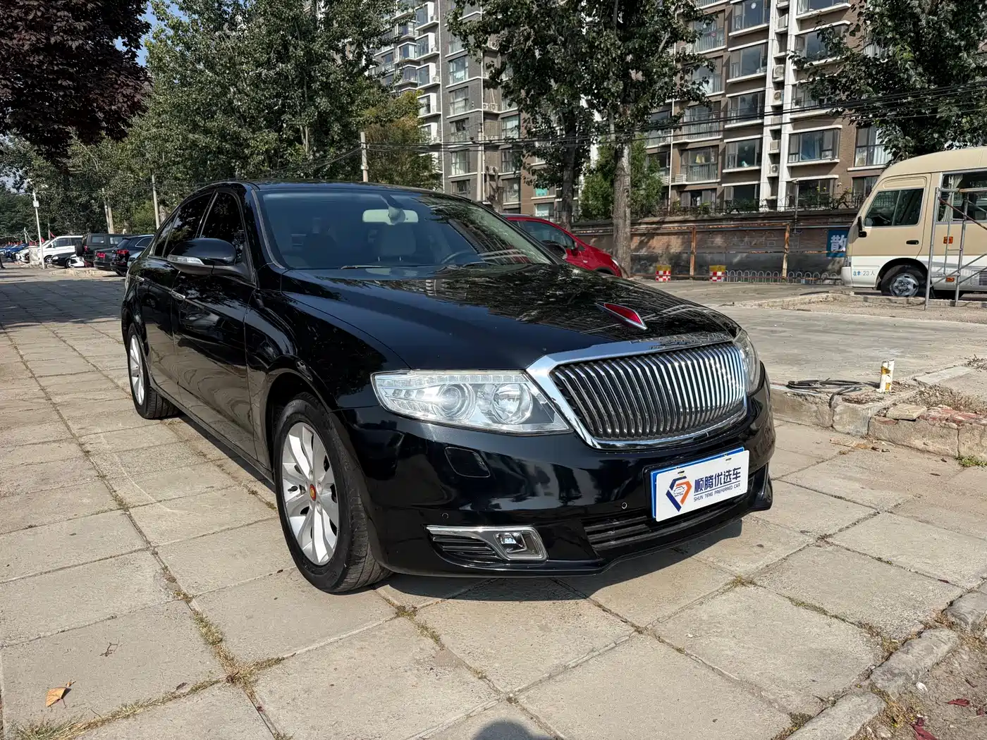 Hongqi H7 2015 2015 2.0T Luxury