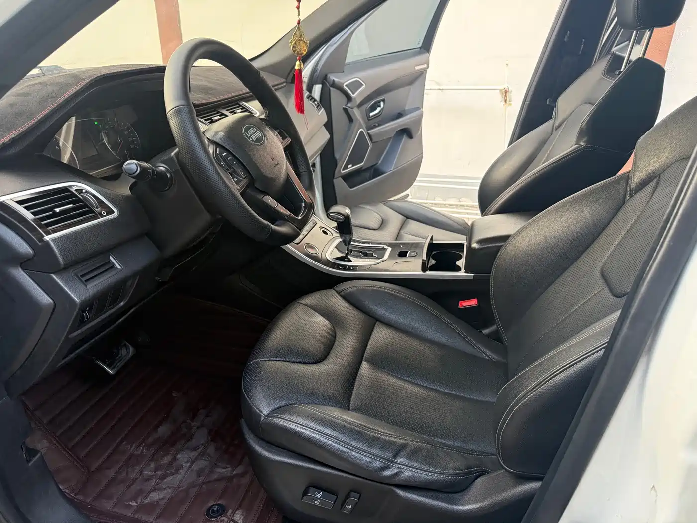 Landwind X7 2016 2015 2.0T Panoramic Flagship Edition