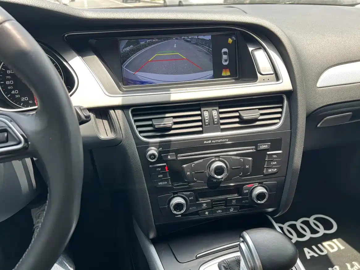 Audi A4L 2016 35 TFSI Collector's Edition Automatic Standard фото 4