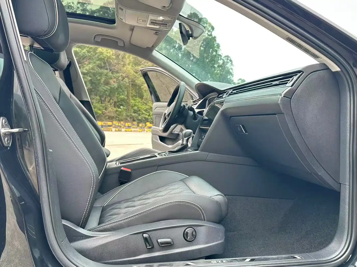 Volkswagen Magotan GTE Plug-in Hybrid 2025 2022 GTE Luxury