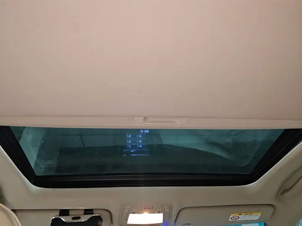 Toyota Crown 2012 3.0L Royal Saloon VIP фото 18