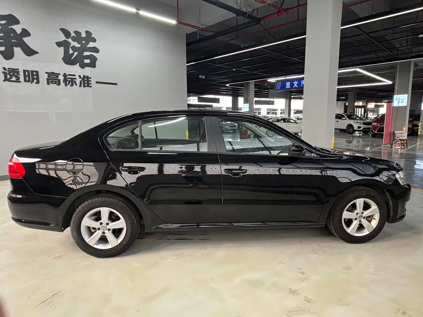 Volkswagen Lavida 2013 Facelift Classic 1.6L Automatic Trend фото 16