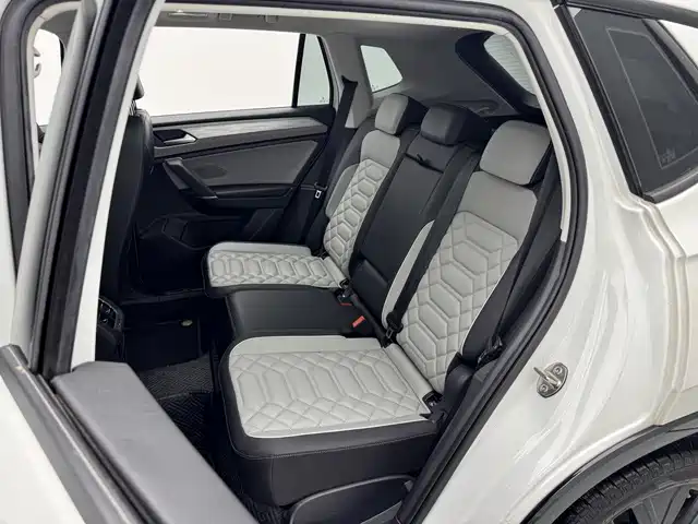 Volkswagen Tayron 2023 Facelift 380TSI 4WD R-Line High Performance Edition фото 10