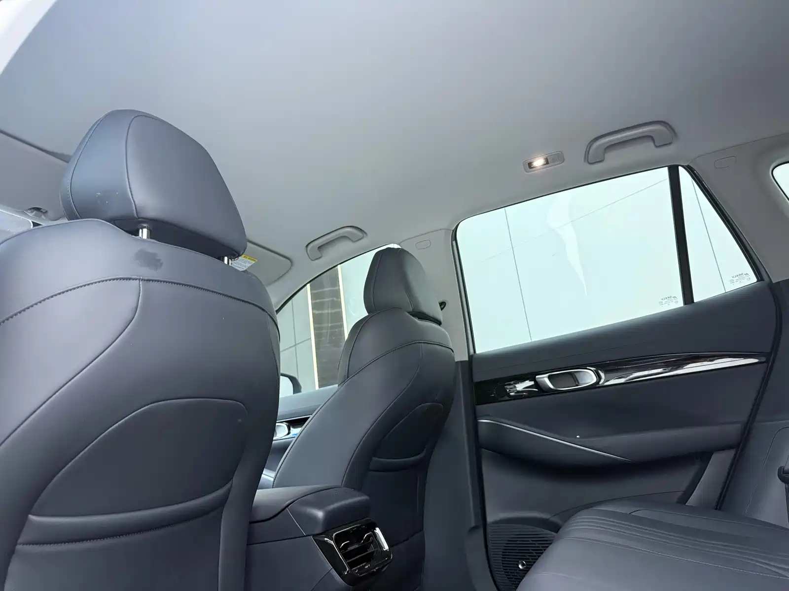Фото 9 - Geely Galaxy Galaxy E5