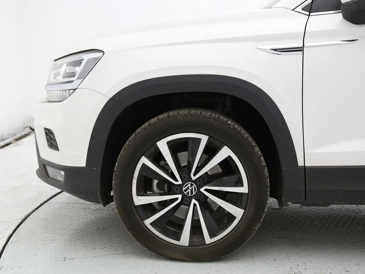Volkswagen Tharu 2021 280TSI 2WD Luxury Plus фото 7