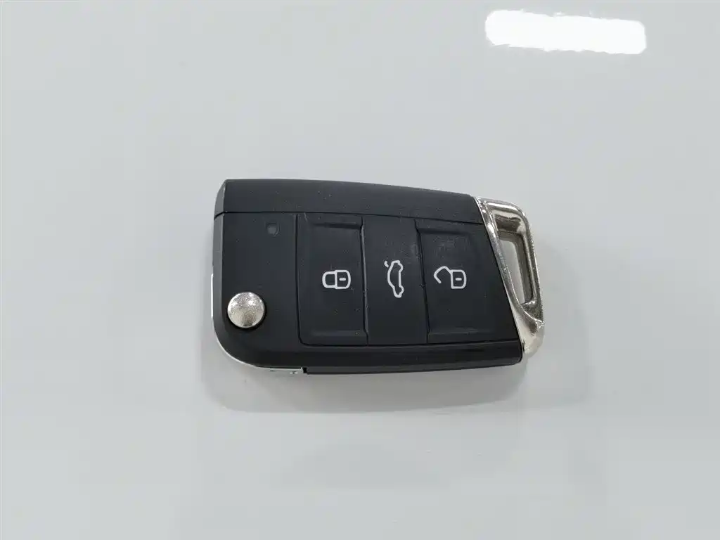 Volkswagen Sagitar 2024 300TSI DSG Surpass Edition фото 19