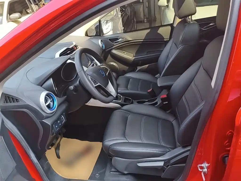 BYD Yuan New Energy 2019 EV360 Smart Connect Premium Edition фото 15