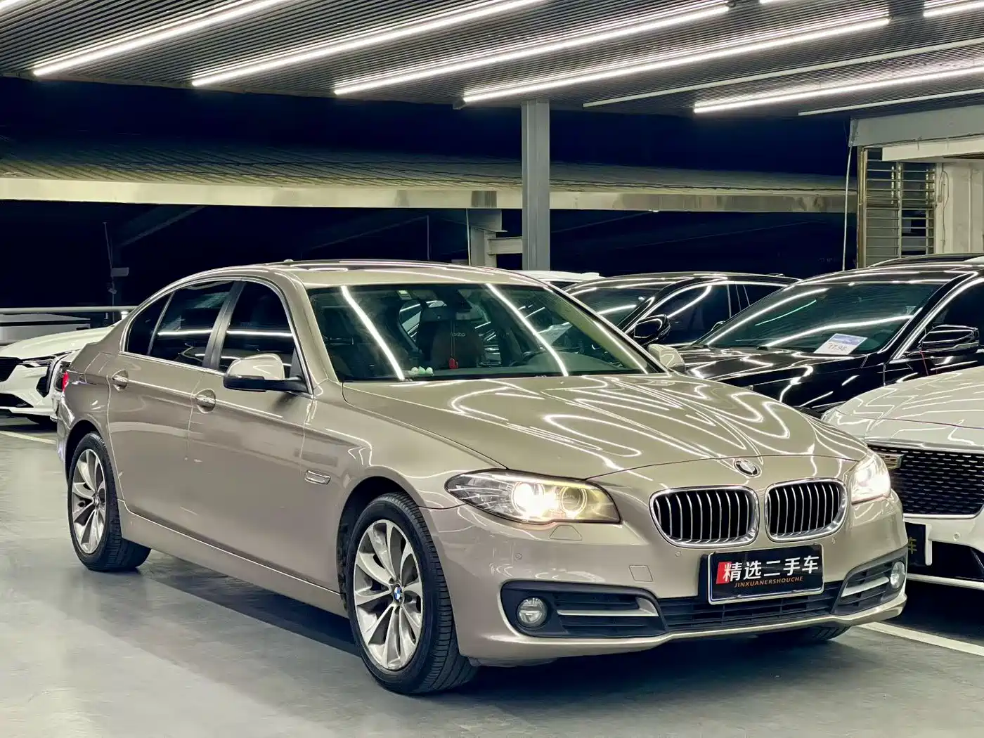 BMW 5 Series 2017 528Li Leading Edition фото 3