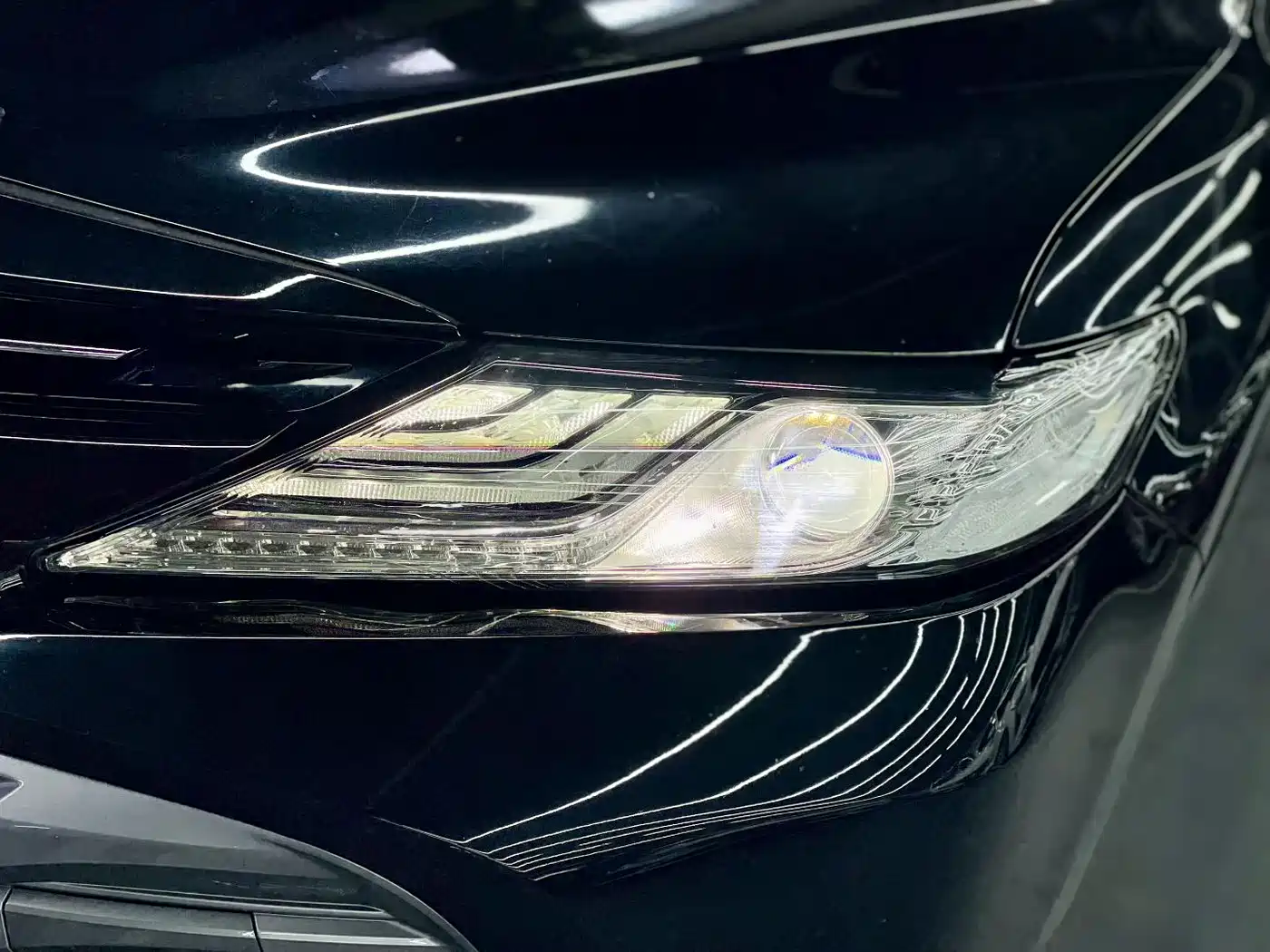Toyota Camry 2018 2.5G Luxury Edition фото 5
