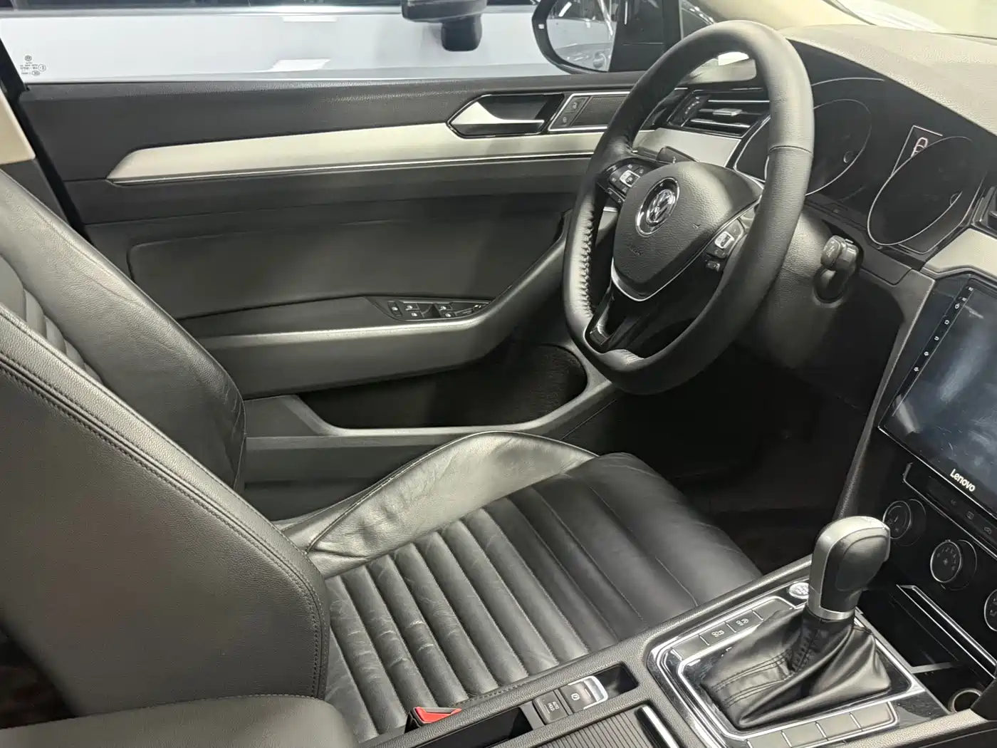 Volkswagen Magotan 2017 330TSI DSG Leading фото 8