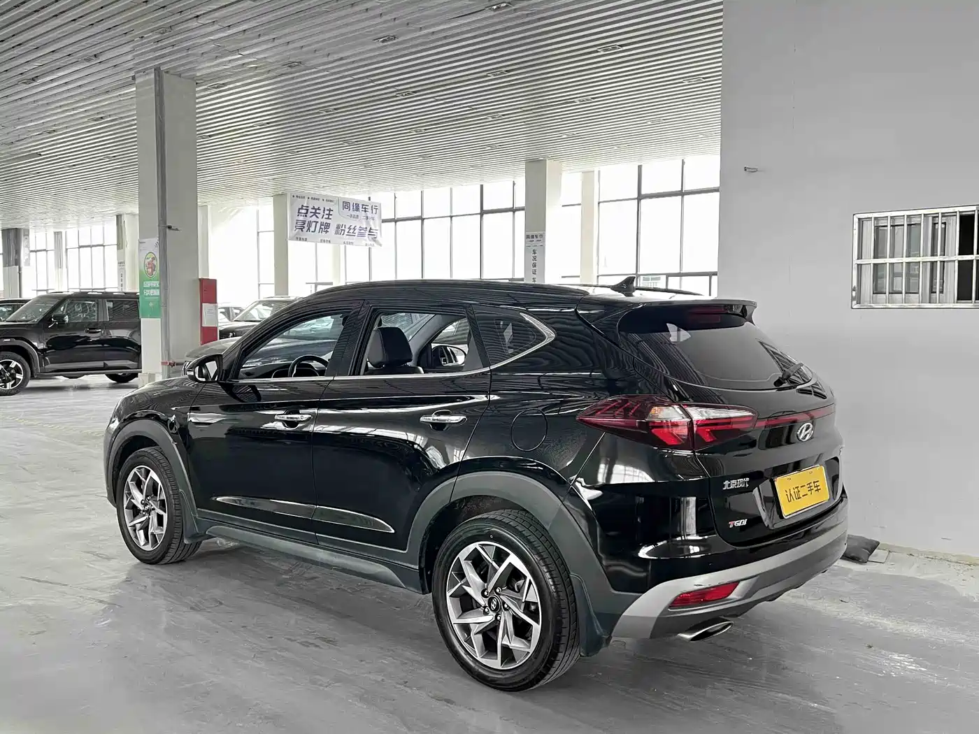 Hyundai Tucson 2019 280TGDi Dual-clutch 2WD Fashion Edition China VI фото 3
