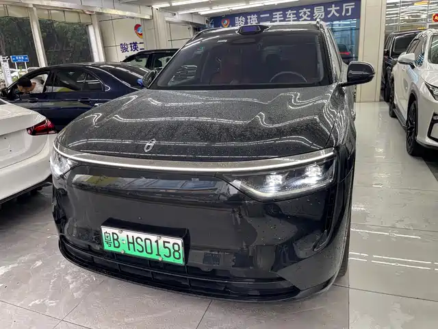AITO Wenjie AITO M8 2025