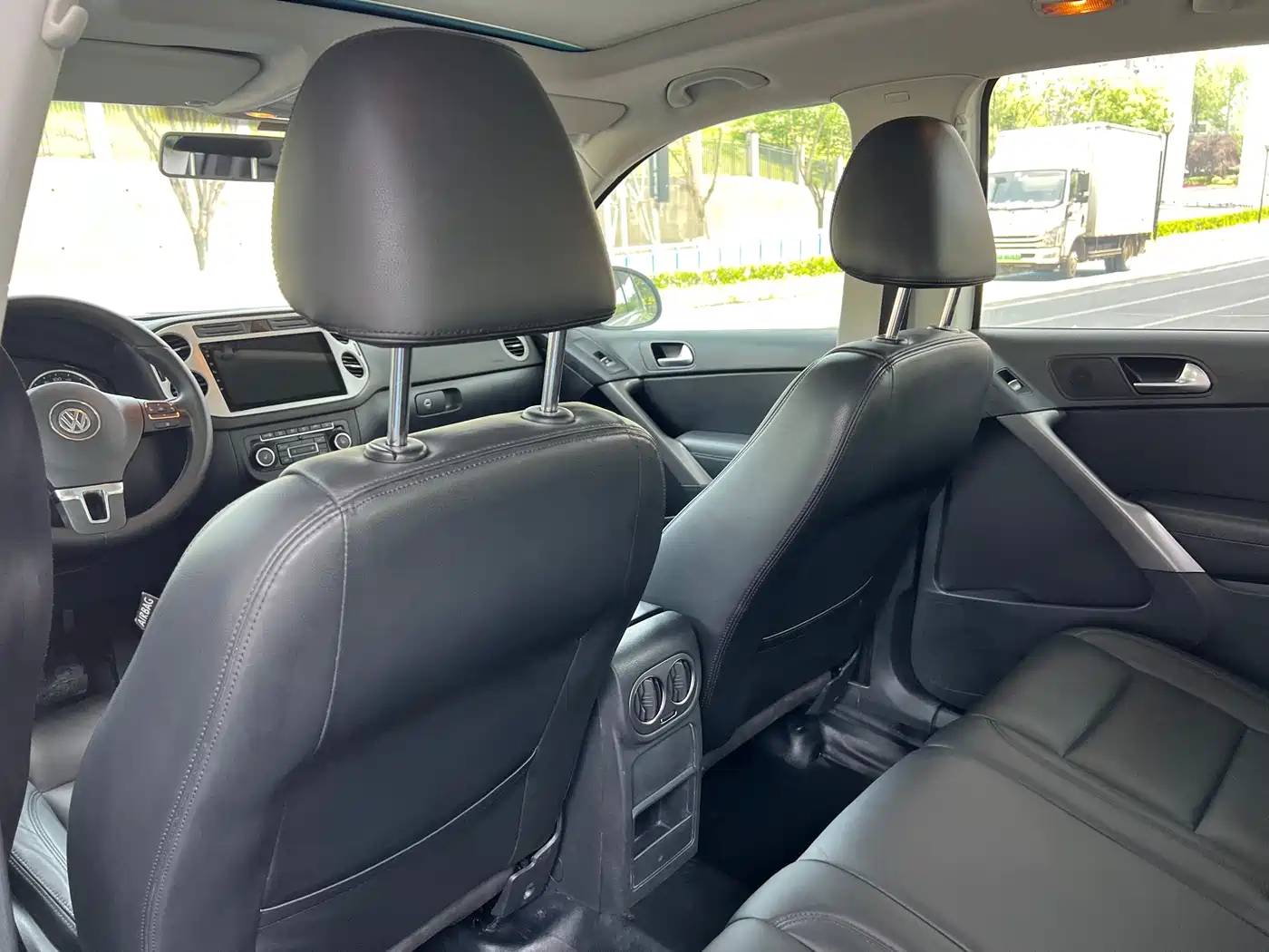 Volkswagen Tiguan 2012 1.8TSI Automatic 4WD Elite Edition фото 11