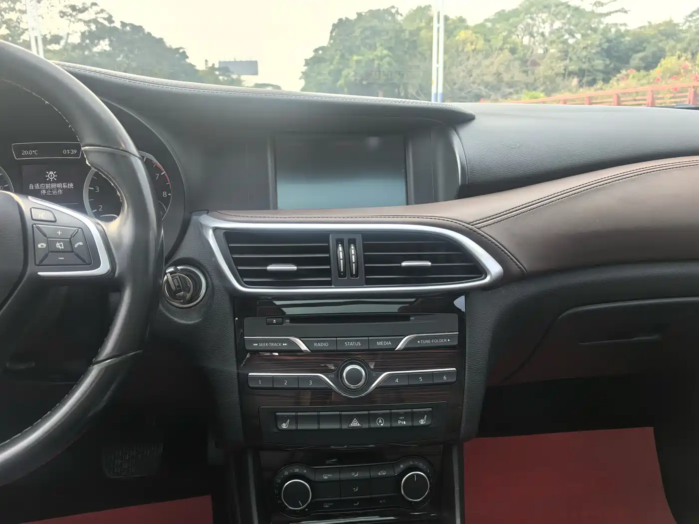 Infiniti QX30 2017 2.0T 4WD Sport Edition фото 16