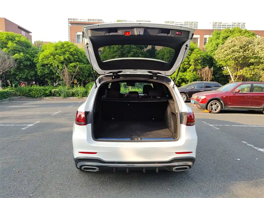 Mercedes-Benz GLC 2020 Facelift GLC 300 L 4MATIC Dynamic фото 12