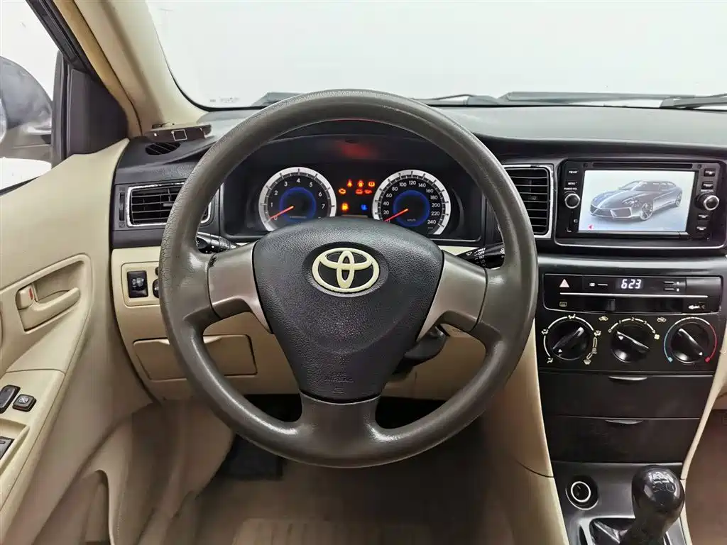 Toyota Corolla 2013 1.6L Manual Value Edition фото 11