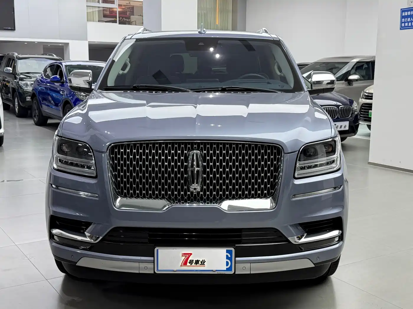 Lincoln Navigator 2019 3.5T Presidential Series China VI фото 3