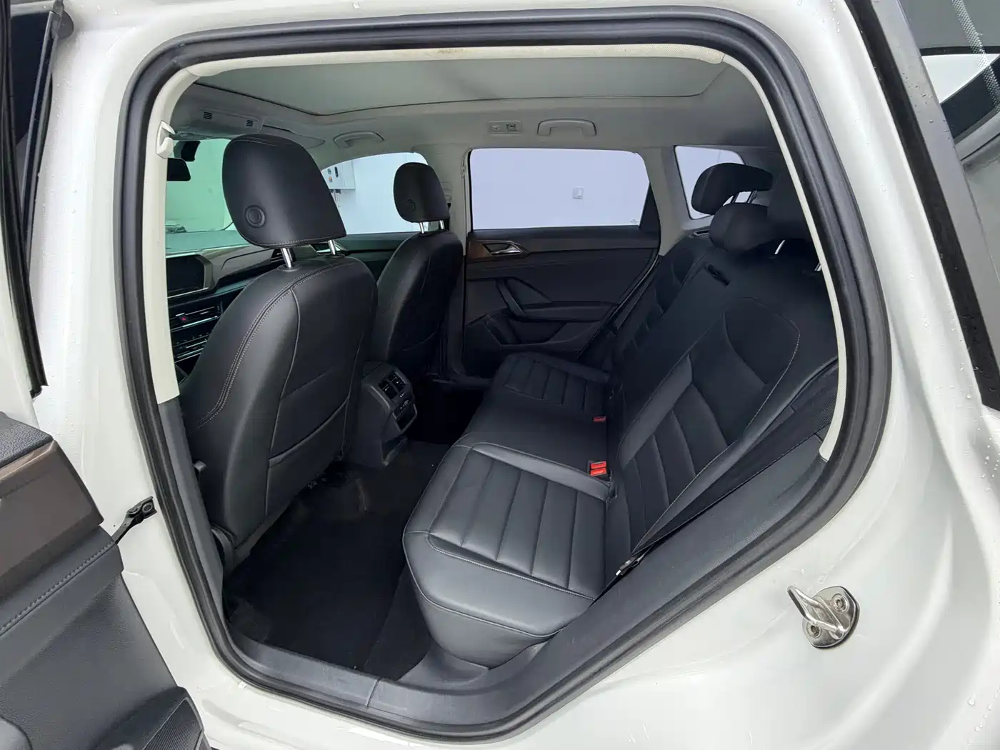 Volkswagen Tharu, миниатюра 14