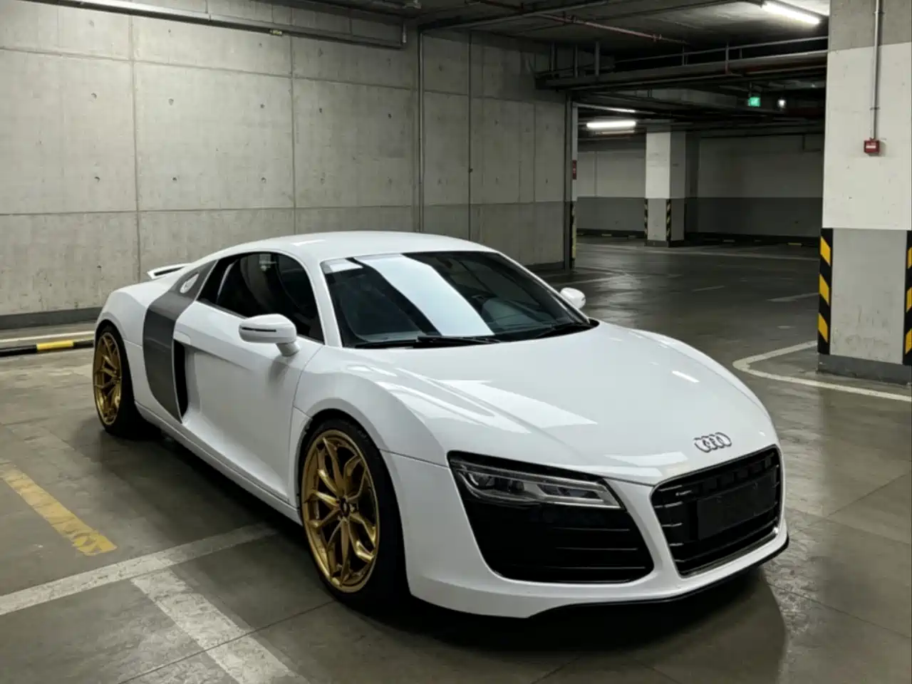 Audi R8 2015 2014 4.2 FSI quattro