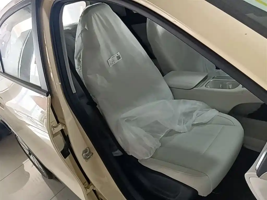 Geely Galaxy Starry Wish 2026 Edition 310km Youth Version фото 25