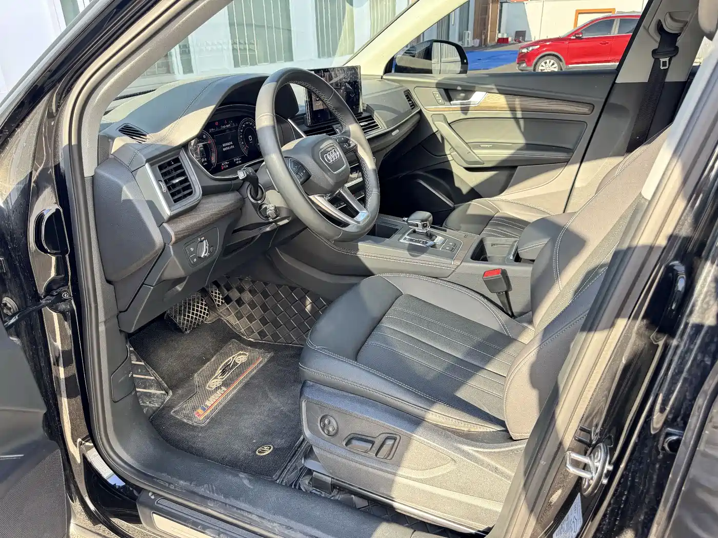 Audi Q5L 2023 40T Luxury Elegance фото 4