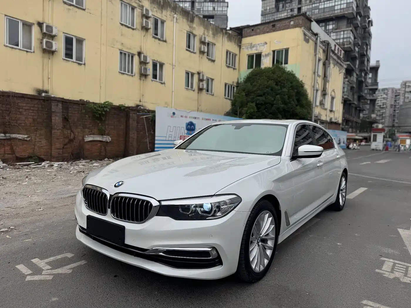 BMW 5 Series 2020 525Li Luxury Package