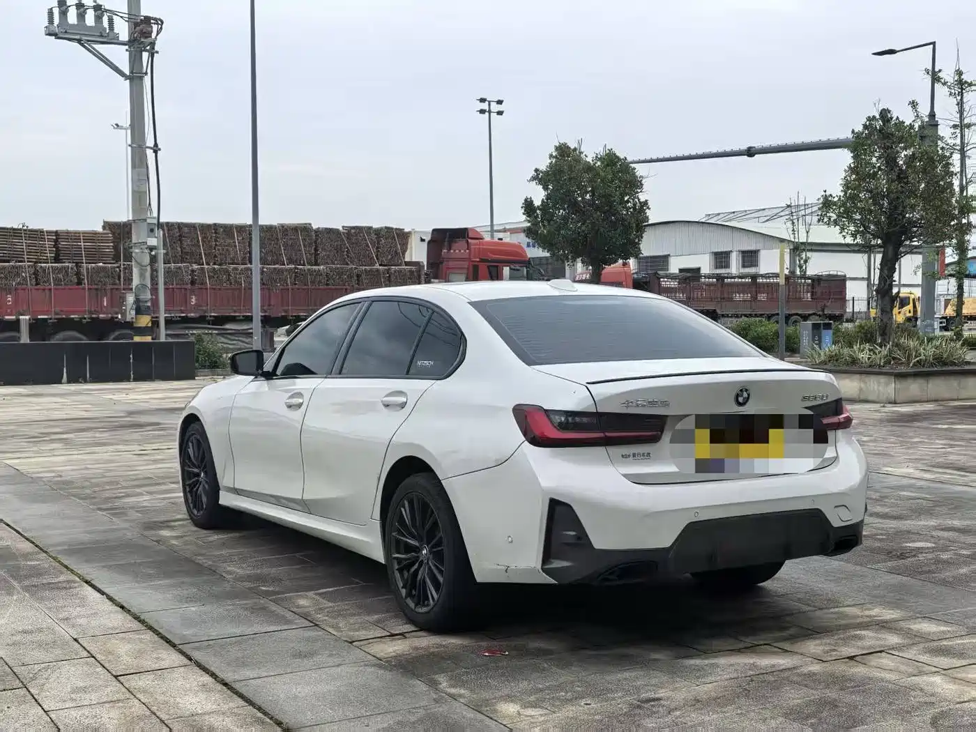 BMW 3 Series 2024 325Li M Sport Shadowline Package фото 9