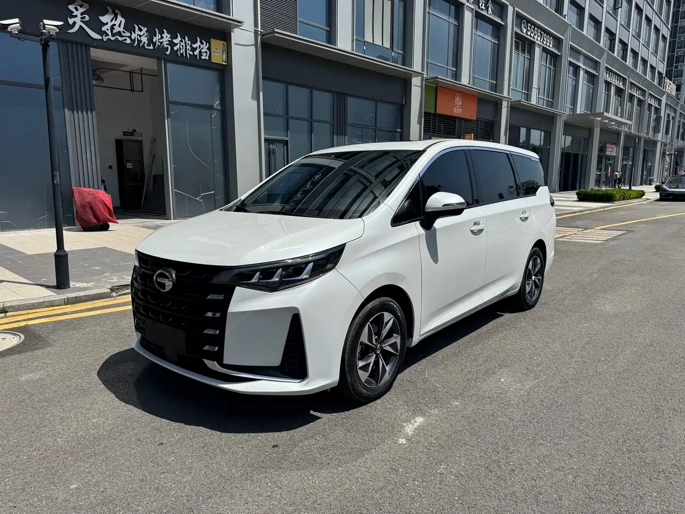 GAC Trumpchi Trumpchi M6 2023 PRO 270T DCT Luxury Edition