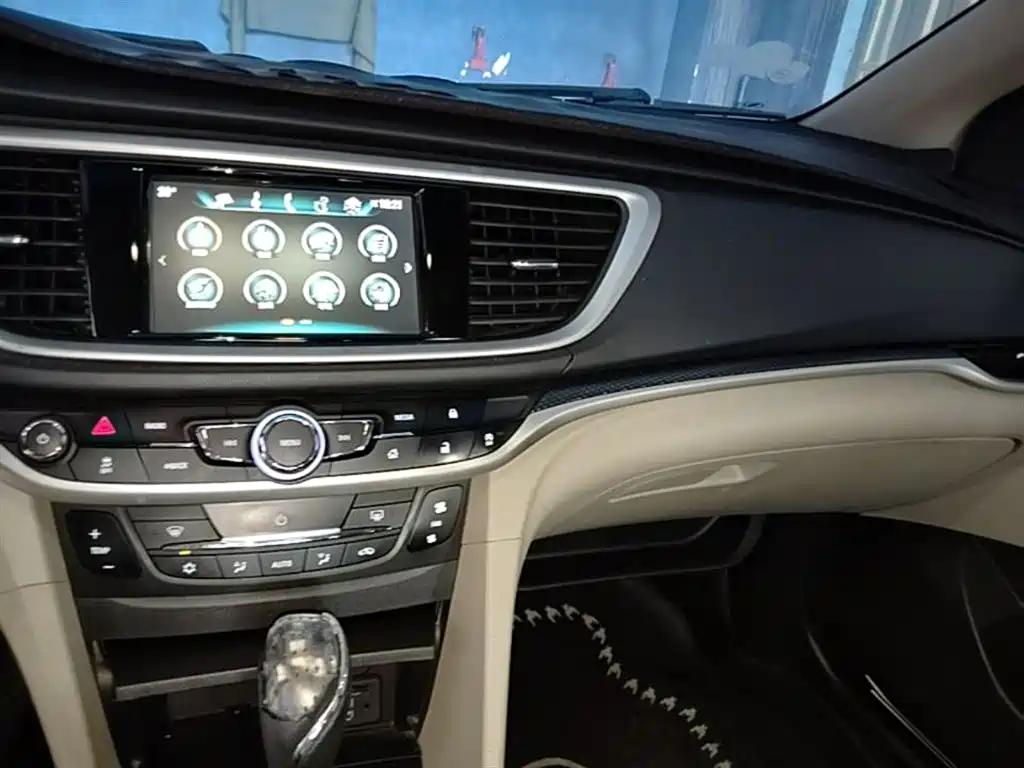 Buick Excelle 2019 15T DCT Connected Elite (China V) фото 10