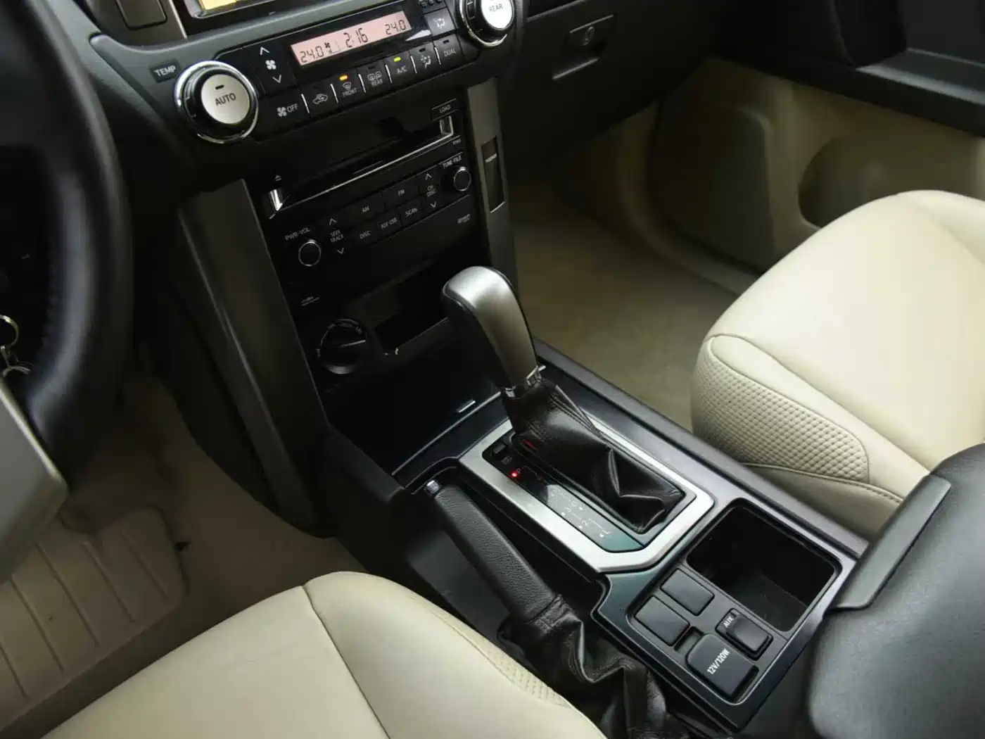 Toyota Prado (Import) 2010 2.7L Auto Luxury фото 10