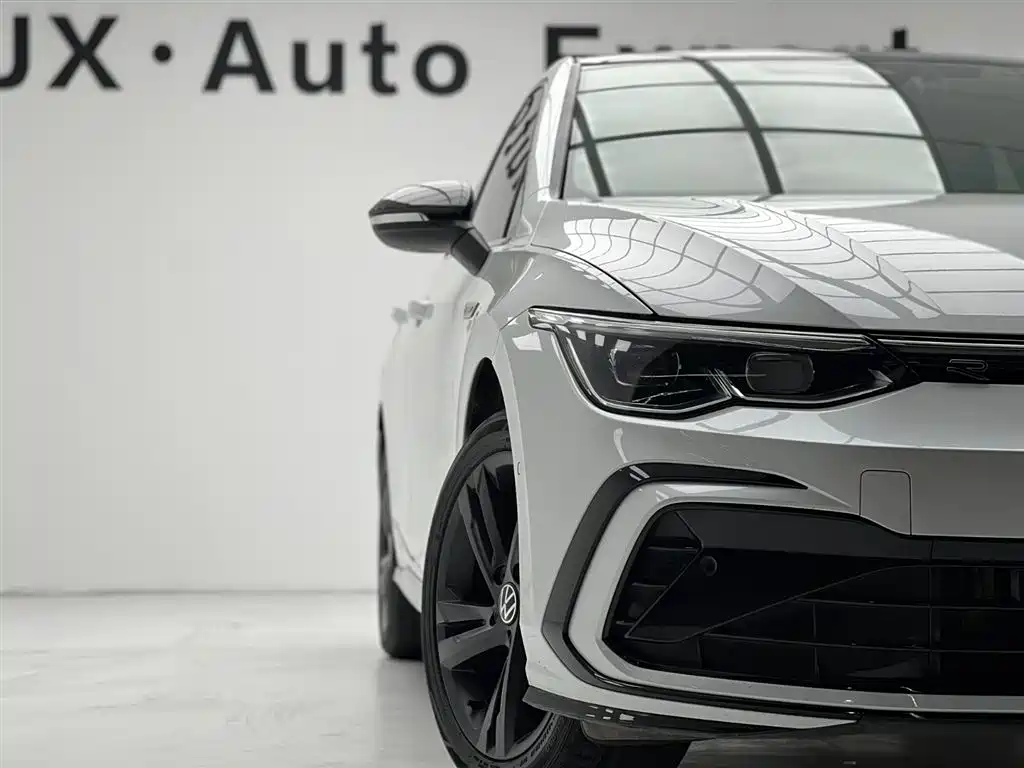 Volkswagen Golf 2021 280TSI DSG R-Line фото 6