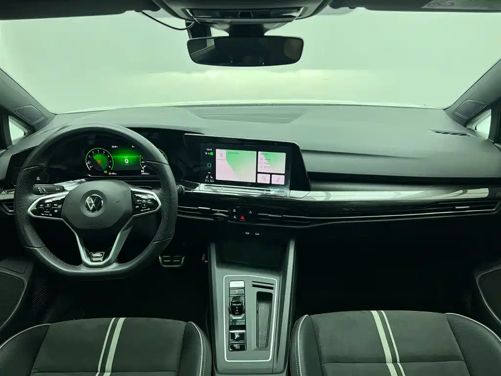 Volkswagen Golf 2021 280TSI DSG R-Line фото 19