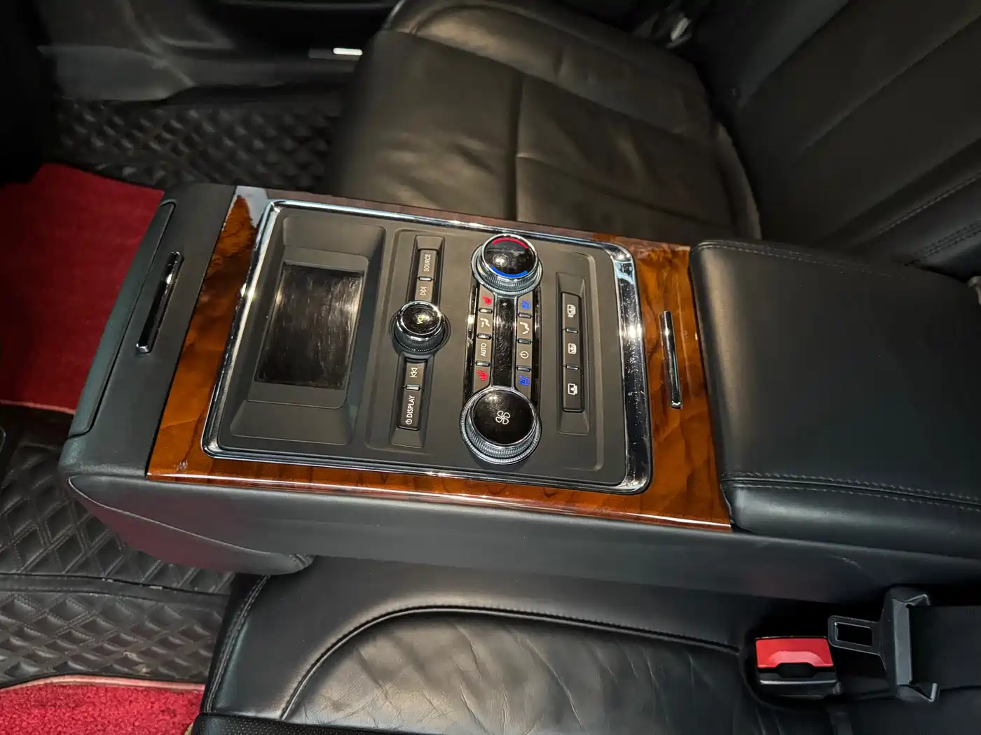 Lincoln Continental 2017 2.0T 2WD Elegance Edition фото 12