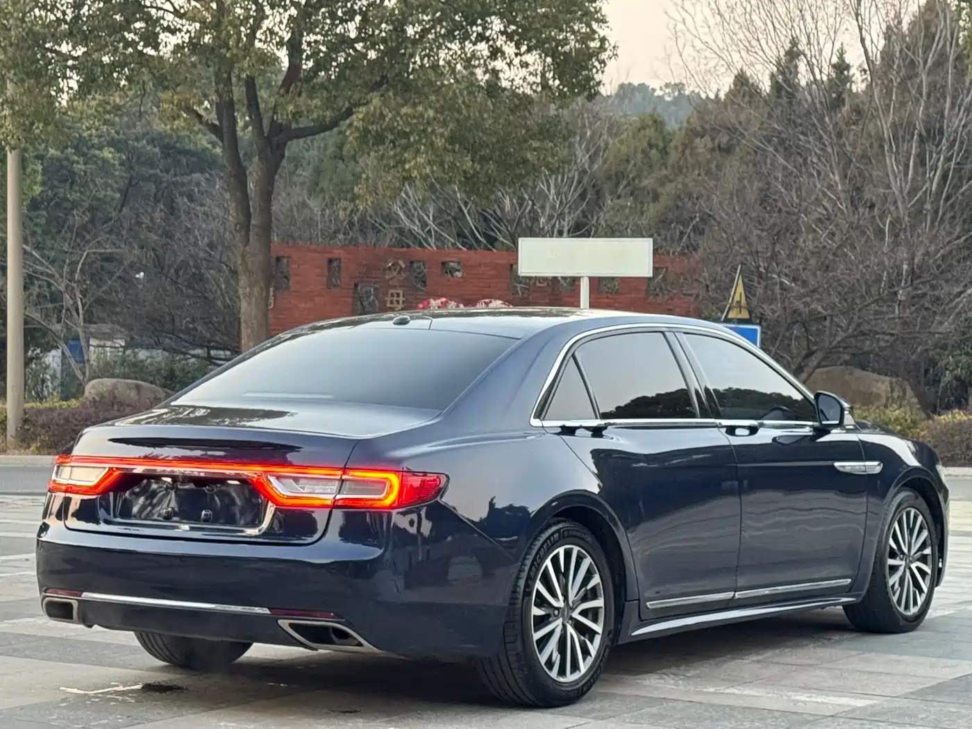 Lincoln Continental 2017 2.0T 2WD Elegance Edition фото 14
