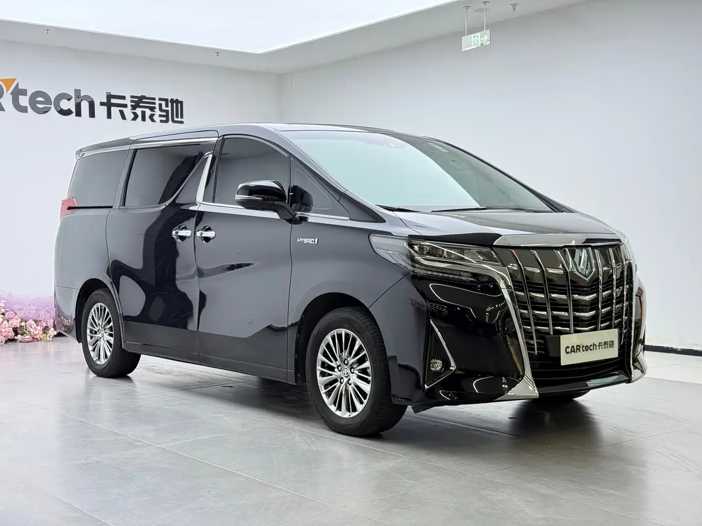 Toyota Alphard 2021 Hybrid 2.5L Luxury фото 7