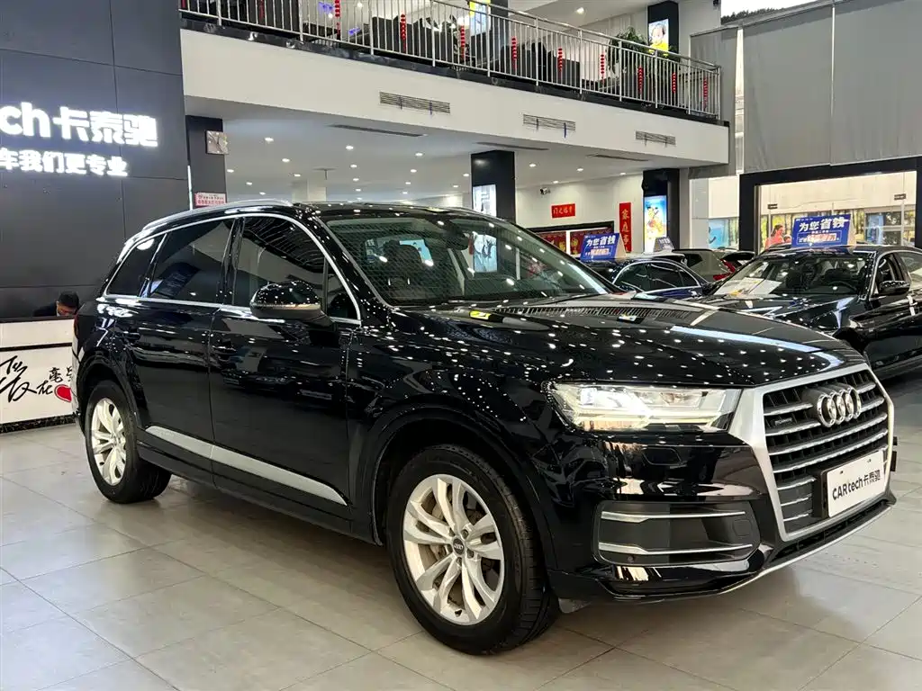 Audi Q7 2018 40 TFSI Comfort фото 3