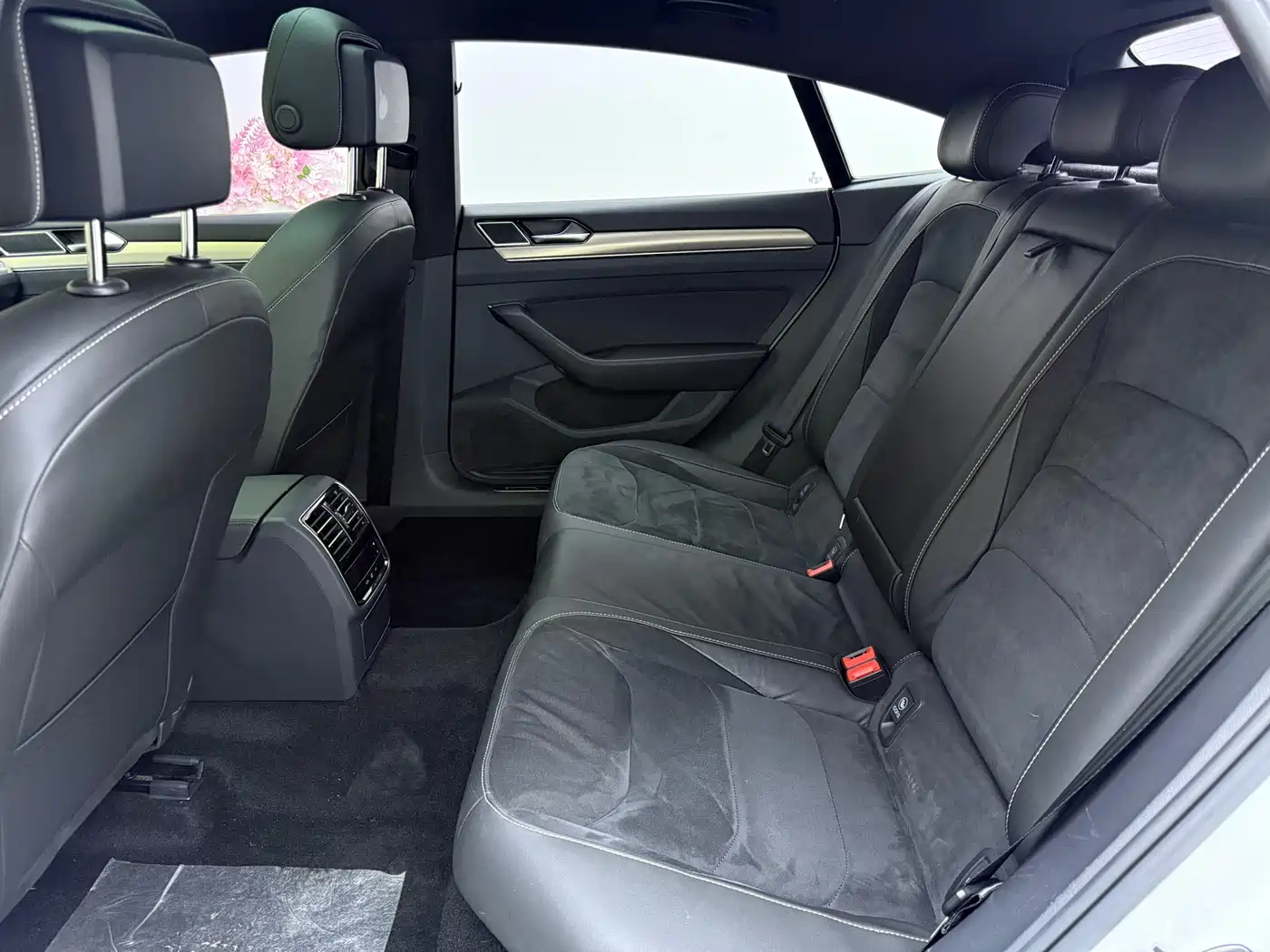 Volkswagen FAW-Volkswagen CC 2020 330TSI Elegance Version China VI фото 14