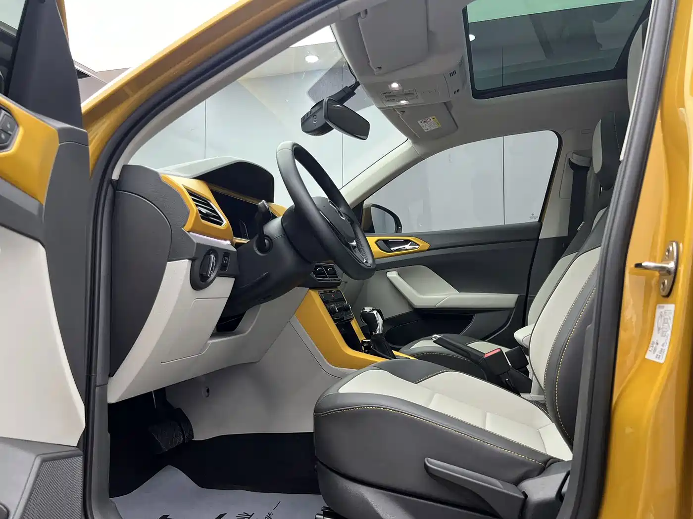 Volkswagen T-Cross 2023 2023 280TSI DSG Luxury Edition