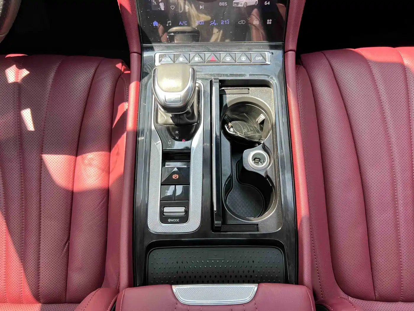 Hongqi H5 2024 2.0T Automatic Smart Connect Flag Smooth Edition фото 19