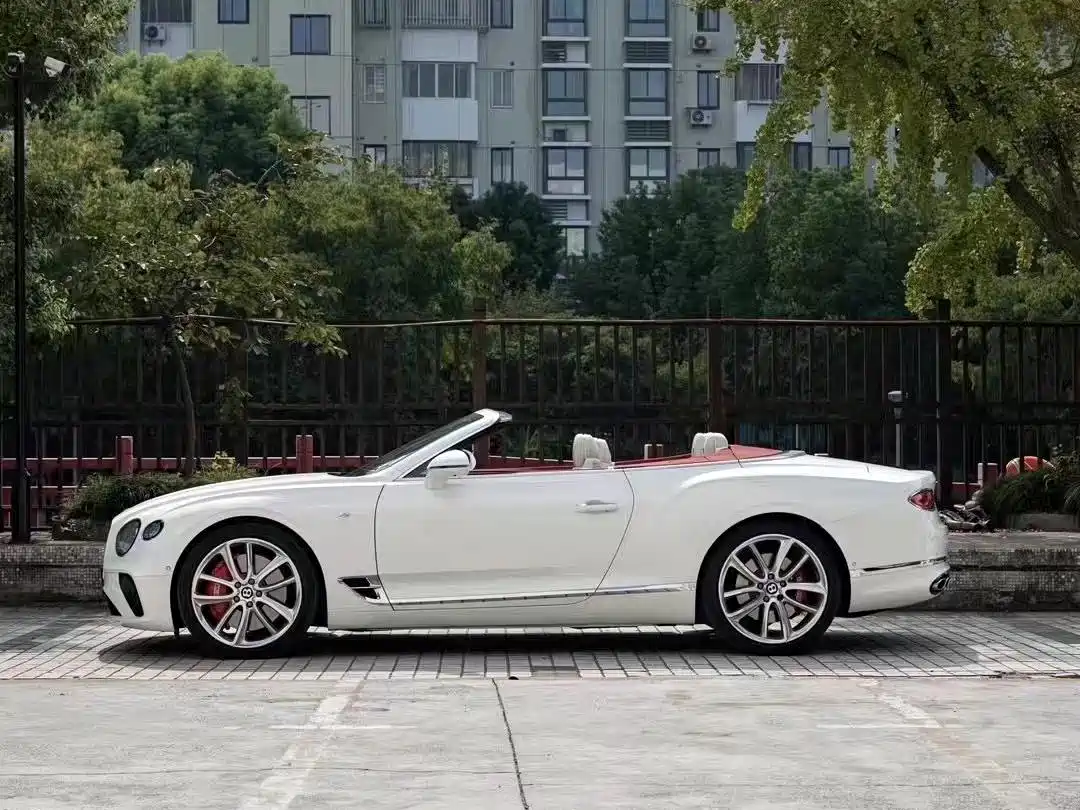 Bentley Continental 2019 6.0T GT W12 Convertible фото 8