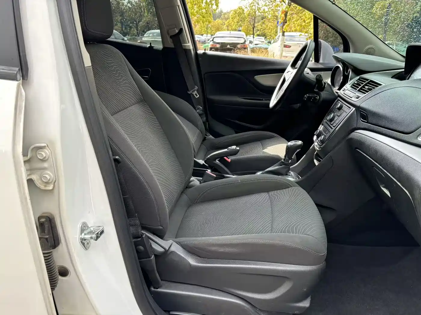 Buick Encore 2014 1.4T Automatic 2WD Urban Elite фото 18