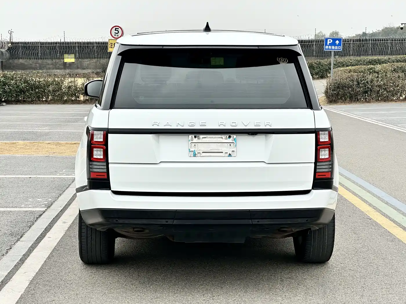 Land Rover Range Rover 2015 3.0 TDV6 Vogue фото 5
