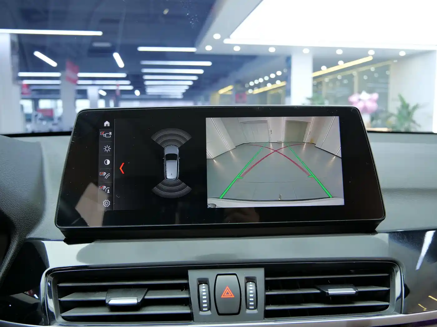 BMW X1 2021 sDrive25Li Leading фото 10