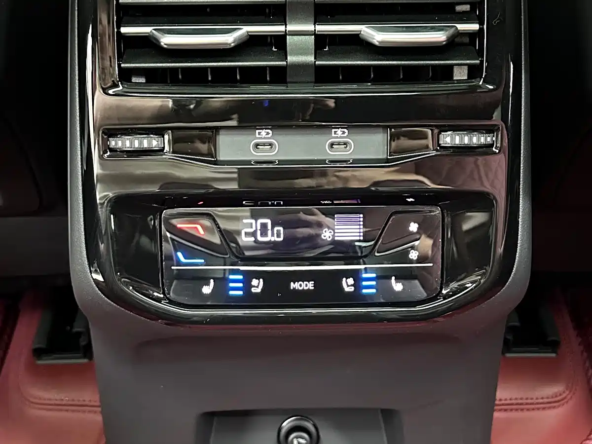 Audi Q6 2024 2024 50 TFSI quattro Xing Yun Flying Rider Package 6-seater