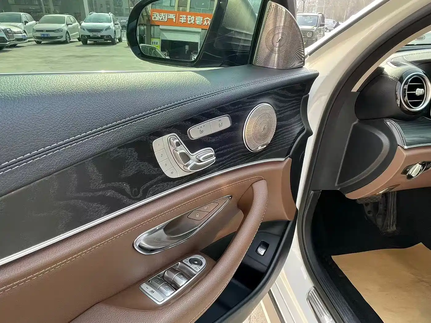 Mercedes-Benz E-Class 2019 E 300 L Sport Luxury фото 15