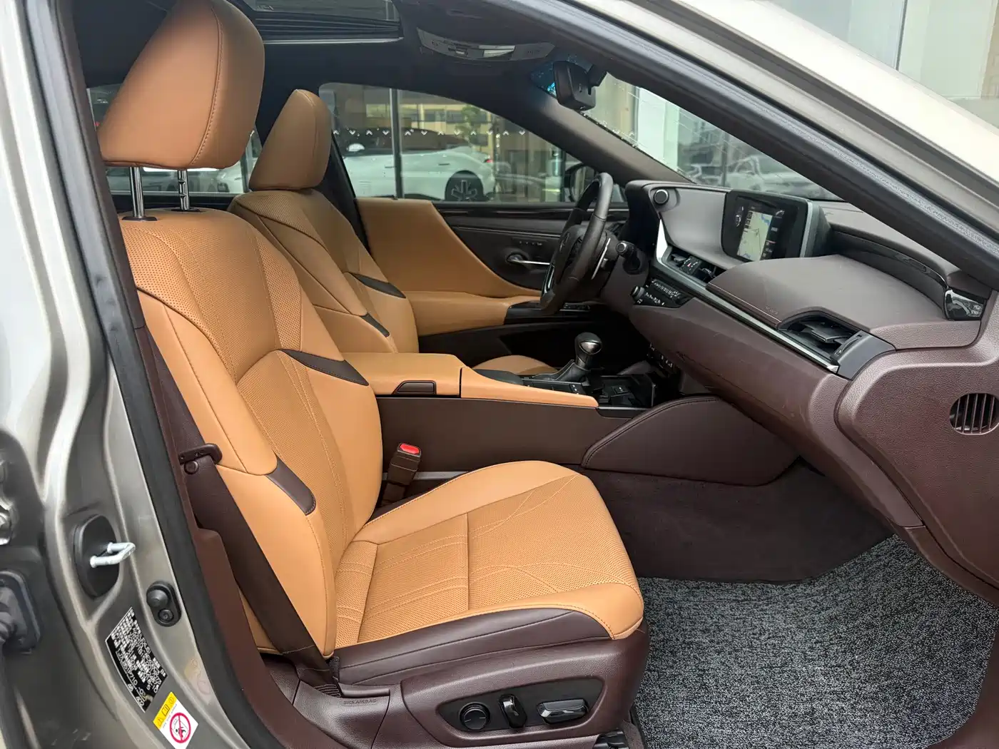 Lexus ES 2018 300h Premium Edition China V фото 6