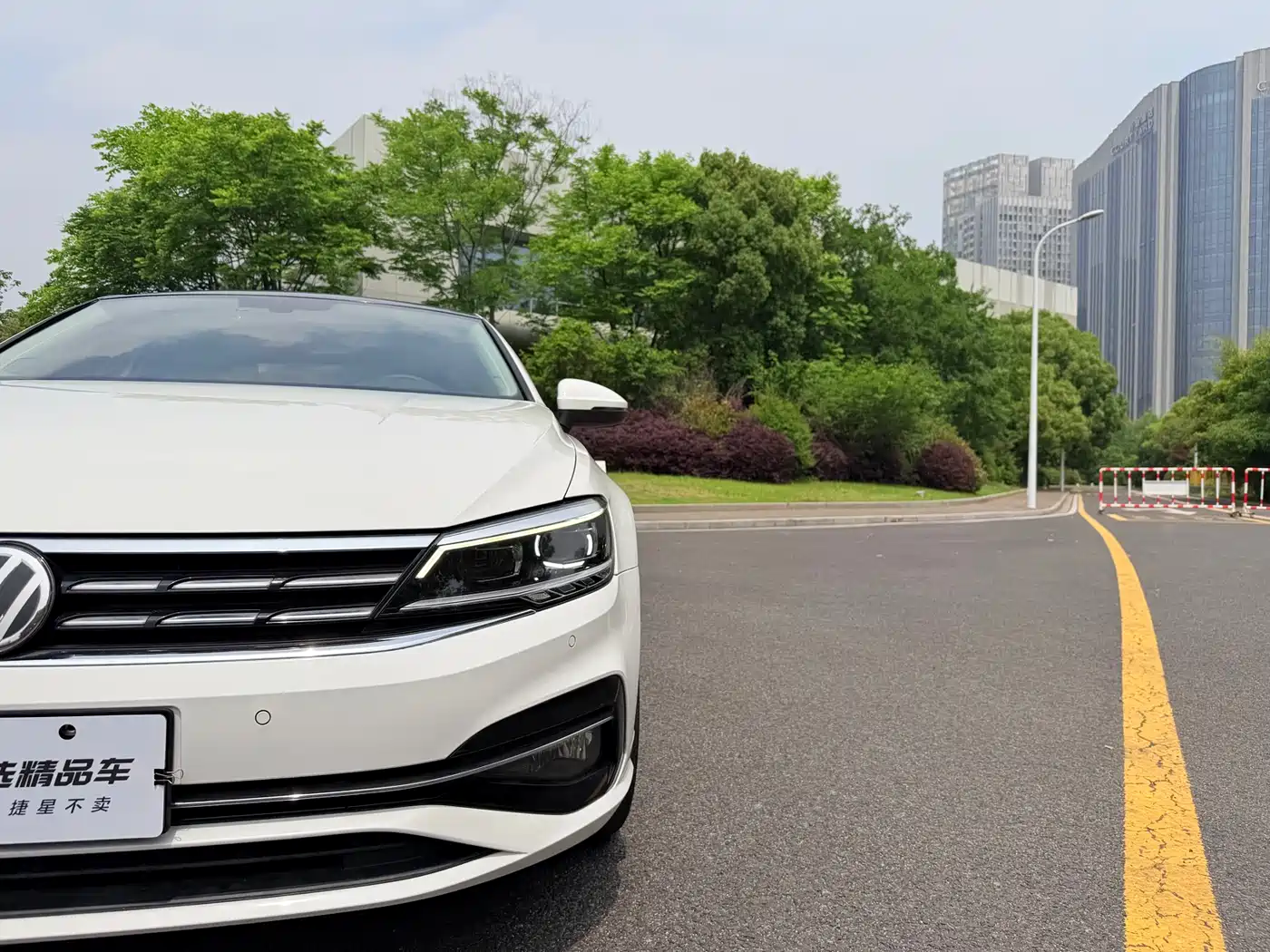 Volkswagen Lamando 2019 280TSI DSG Luxury Edition China V фото 6