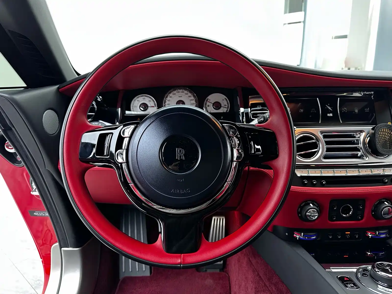 Фото 8 - Rolls-Royce Wraith